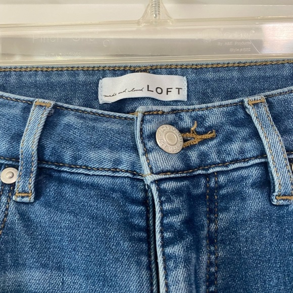 Ann Taylor Curvy Skinny High Rise Cropped Jeans - Picture 4 of 6